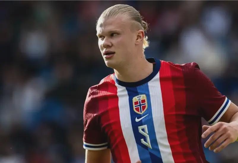 维斯塔潘起步良好暂时领跑，皮亚斯特里过掉诺里斯上至第2