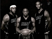 每体：一家土超俱乐部的现任主席和前主席涉赌被逮捕（每体：土超某俱乐部现任与前任主席因涉赌被捕）