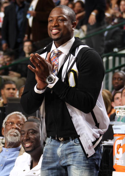 布里兰主场激战江原FC，出线关键一役（布里兰主场对阵江原FC，出线生死战打响）